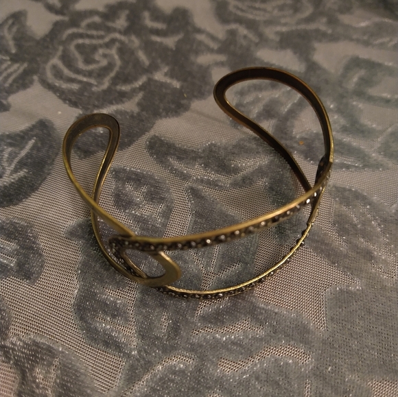 Paparazzi Never a Dull Moment brass bracelet - Picture 7 of 13